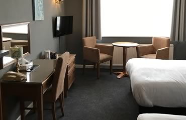 Lymington Hotels - South Lawn Hotel In Milford-on-Sea, Lymington, Hampshire